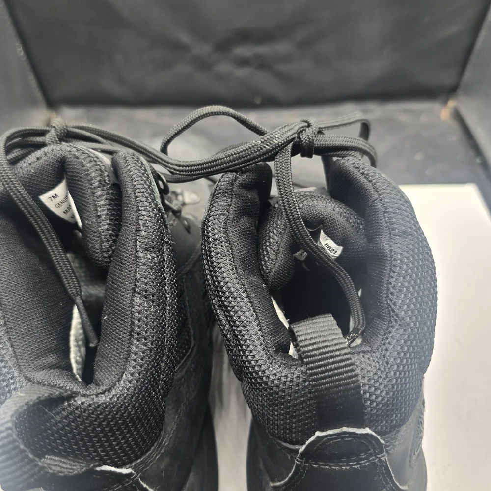 Timberland Black Chukka Boots‎